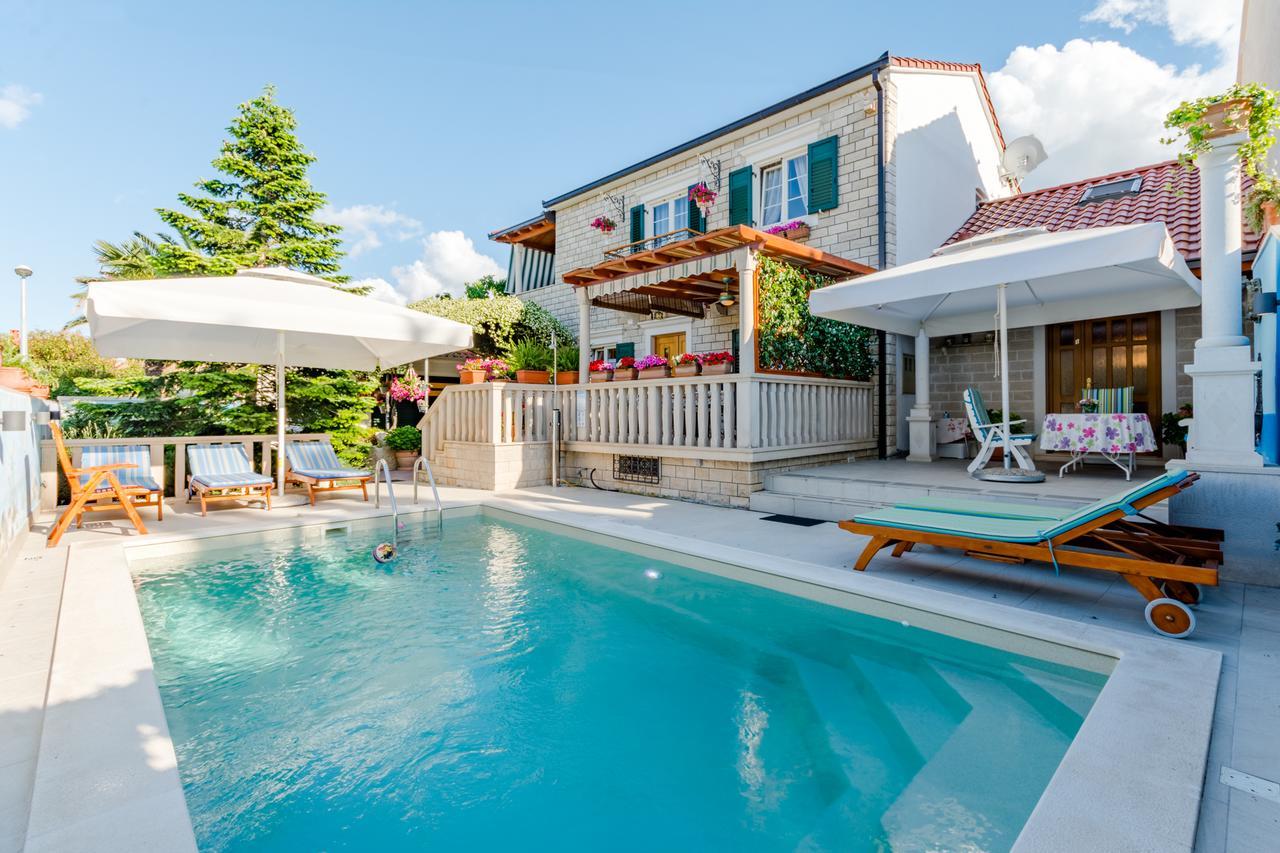 Camellia - Adults Only Apartment Supetar